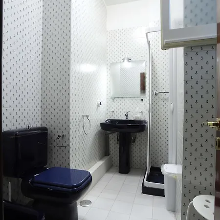 Clorinda'S Rooms